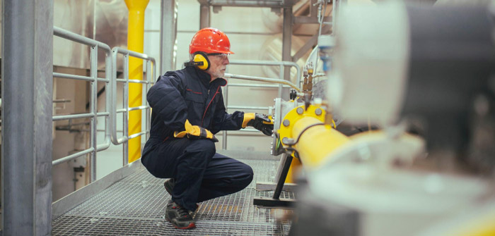 Why Oil & Gas Operators Are Switching to Centralized Compliance Software